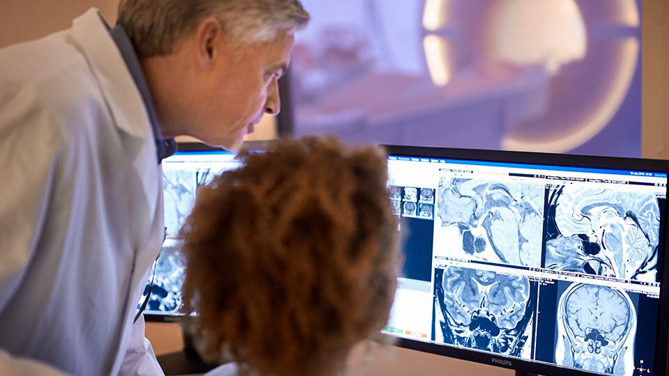 Portada del informe de investigación “Radiology staff in focus”