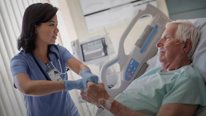 Cinco principios rectores para el uso responsable de IA en el cuidado de la salud y la vida saludable